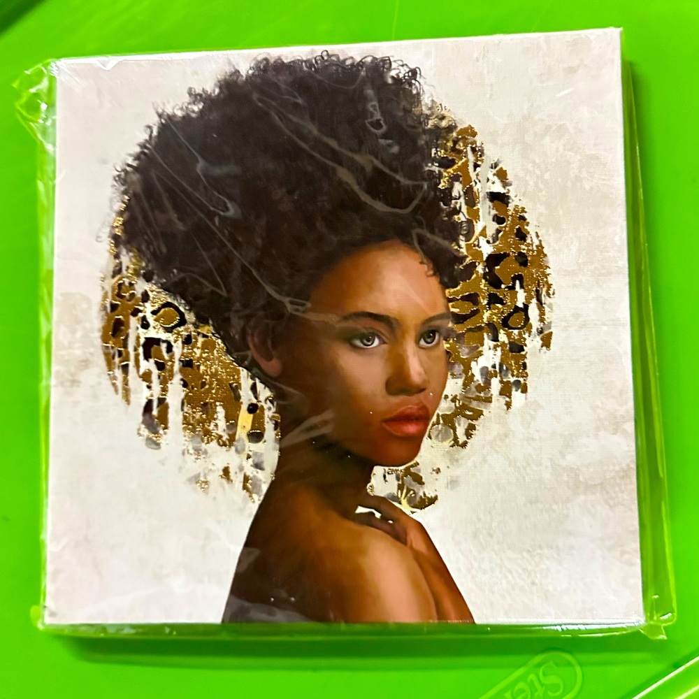 Queen wall art 8” x 8”
